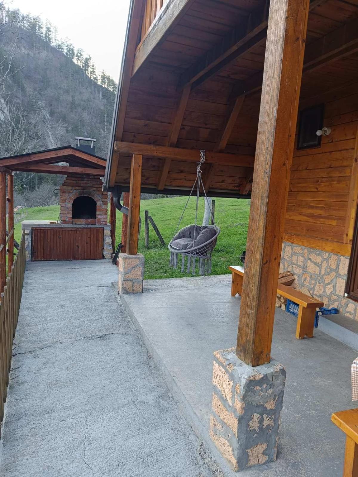 Holiday home Vikendica Neven